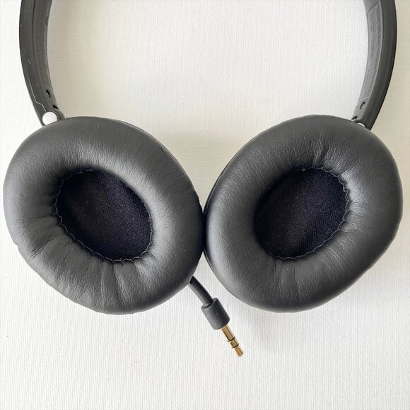 Bose On-Ear Headphones - Picture 4 of 5